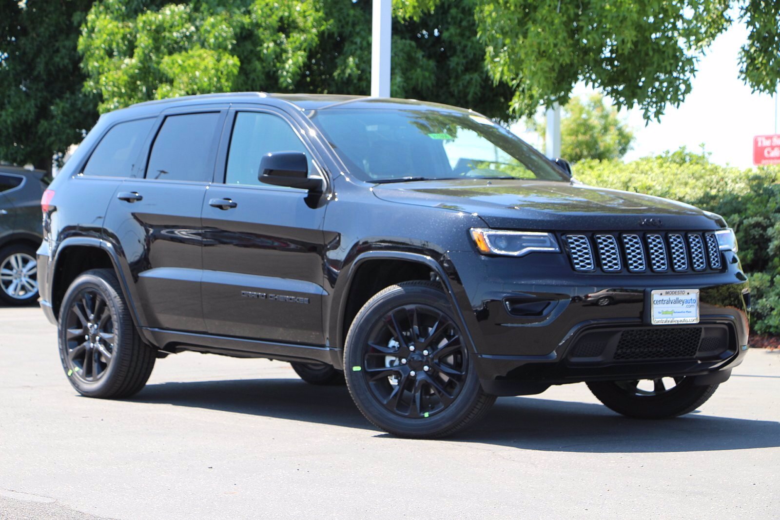 new 2020 jeep grand cherokee altitude sport utility in modesto j11866 central valley automotive new 2020 jeep grand cherokee altitude 4wd sport utility